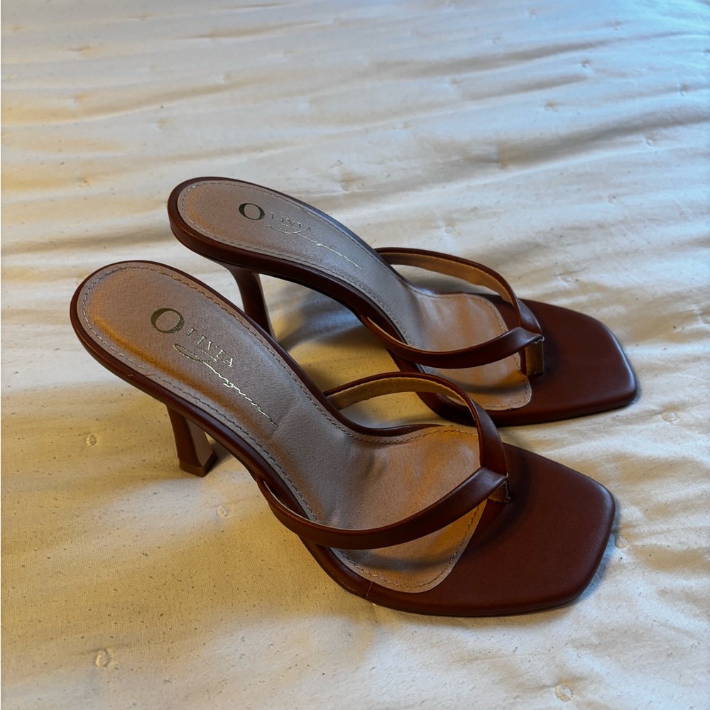 Brown Leather Heeled Thong Sandals